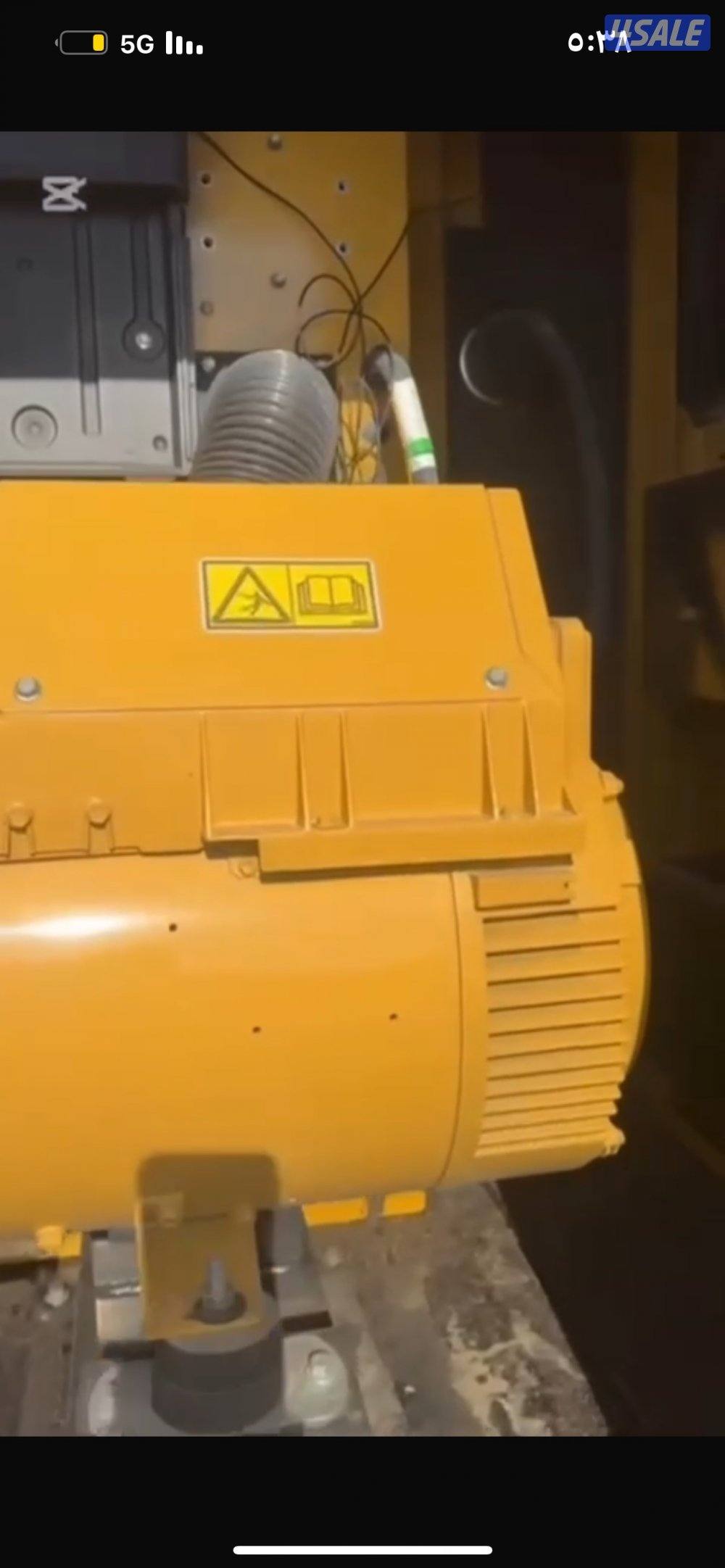 للبيع مكينه كتربلر0