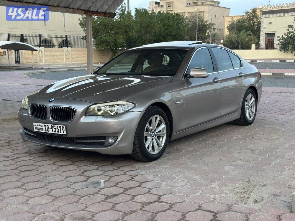 للبيع 520i كامل المواصفات شاشه كبيره خريطه0
