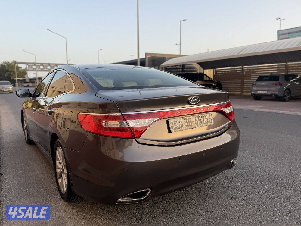 للبيع هيوانداي ازيرا 20154