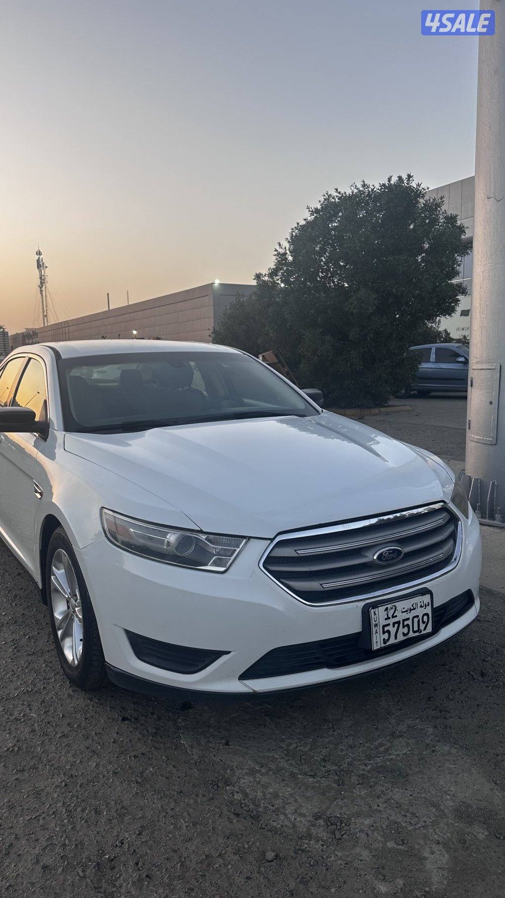 FORD TAURUS - 2013- White0