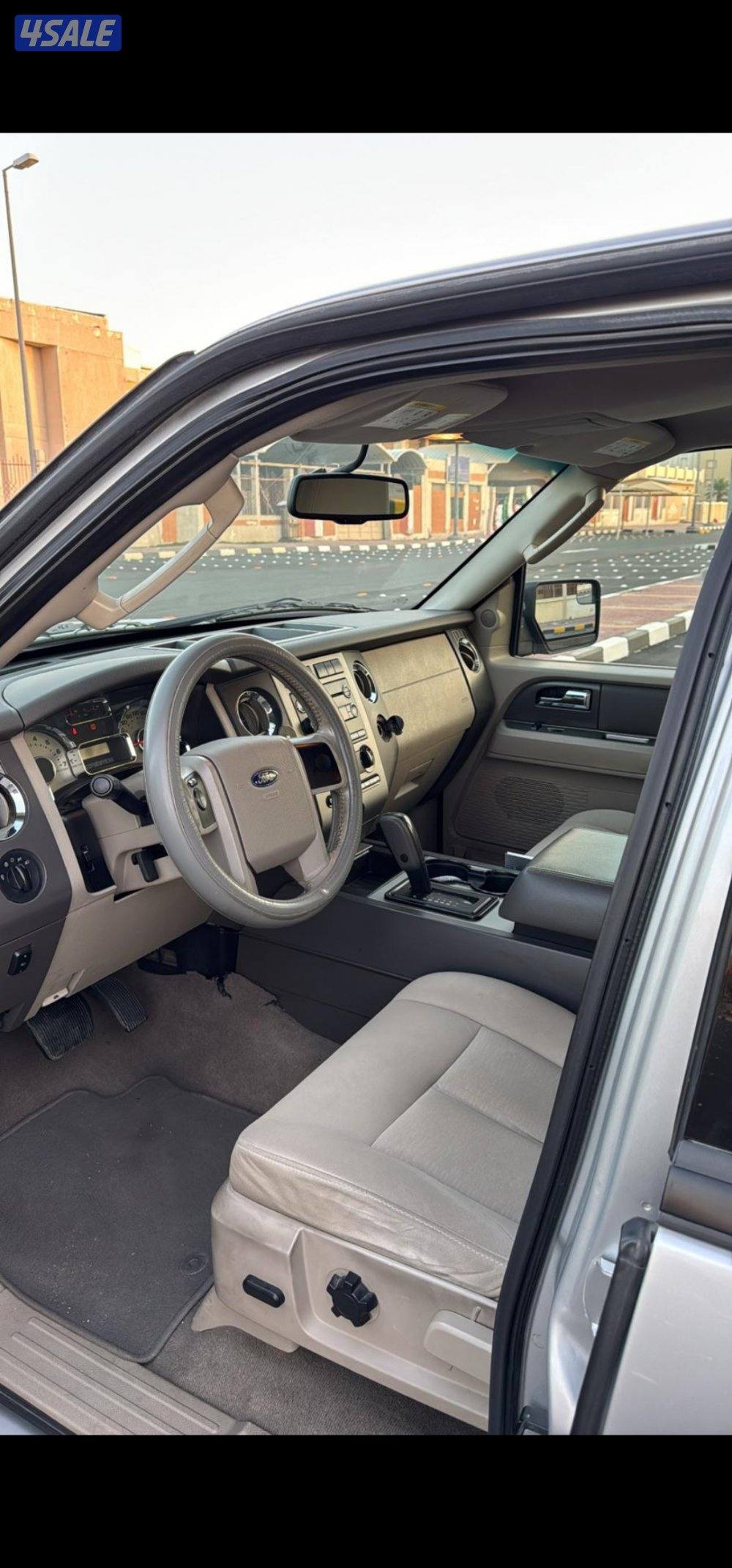 للبيع فورد أكسبيديشن5