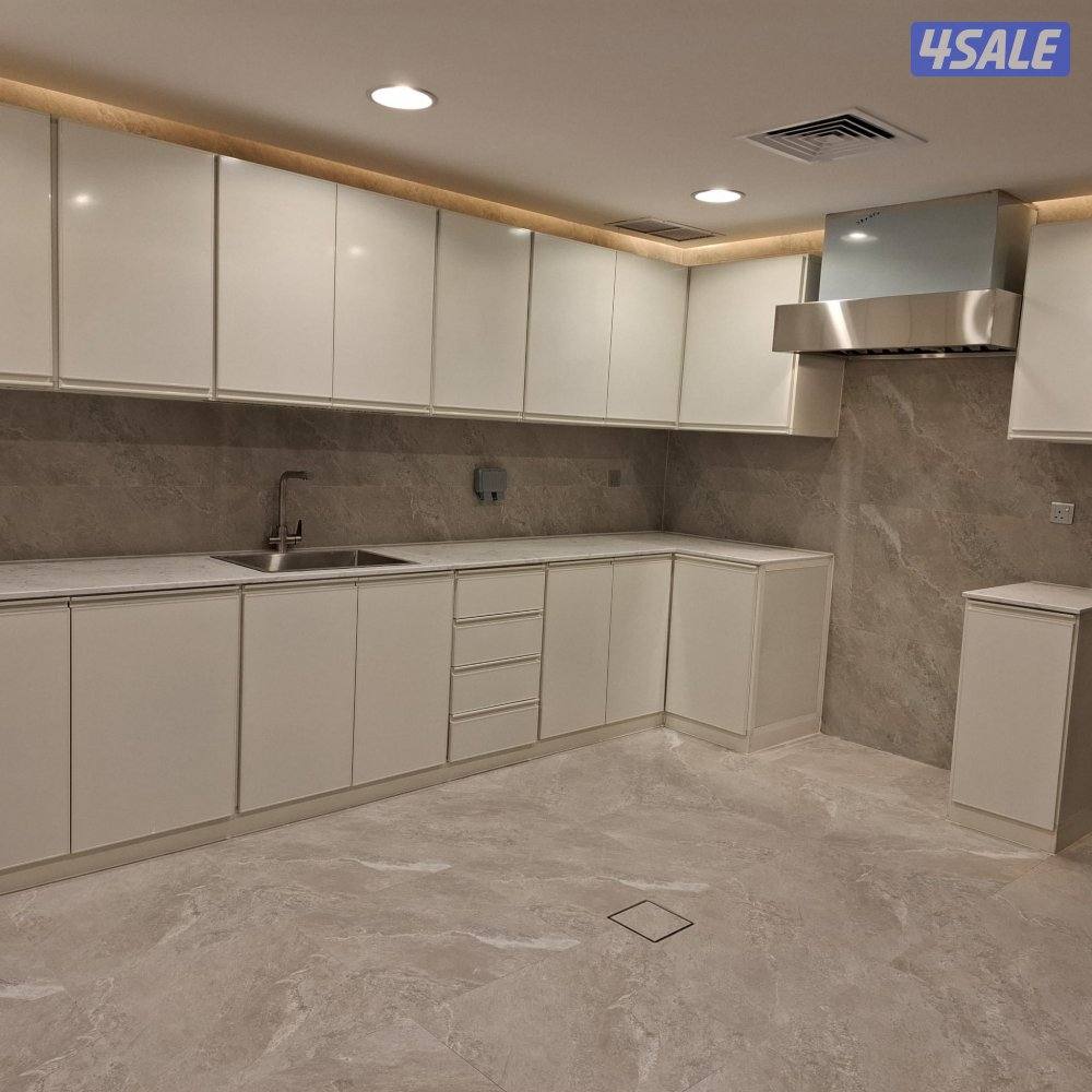 للايجار دور ارضي مرتب في غرب عبد الله المبارك0