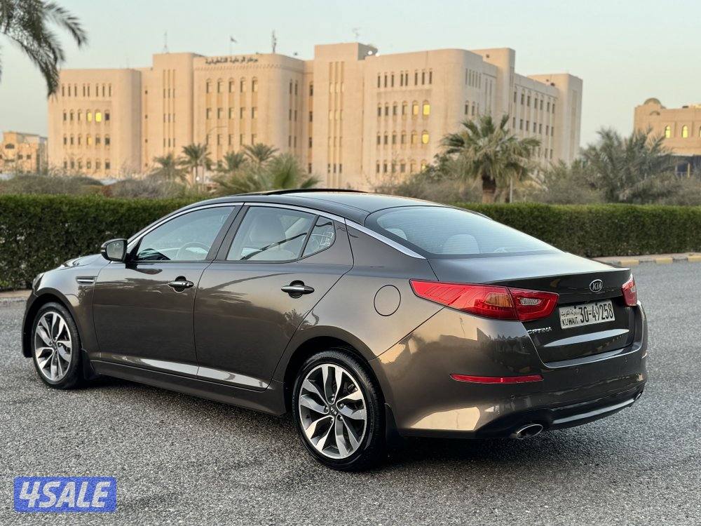 كيا اوبتيما موديل 2015 بحاله ممتازه جدا شرط الفحص4