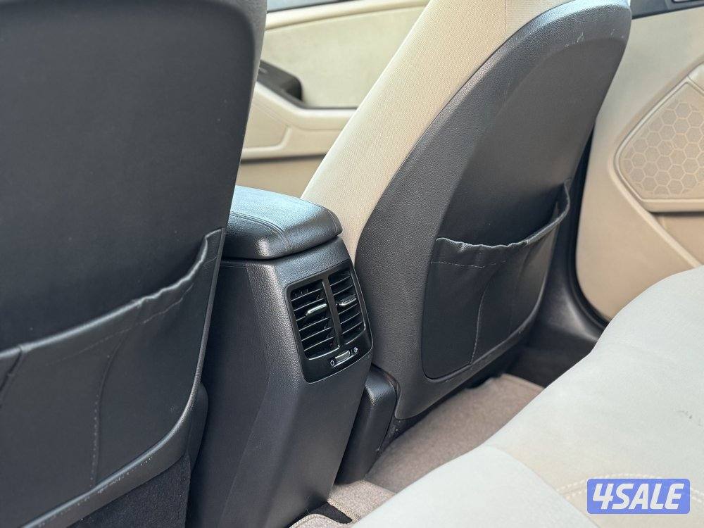 كيا اوبتيما موديل 2015 بحاله ممتازه جدا شرط الفحص10