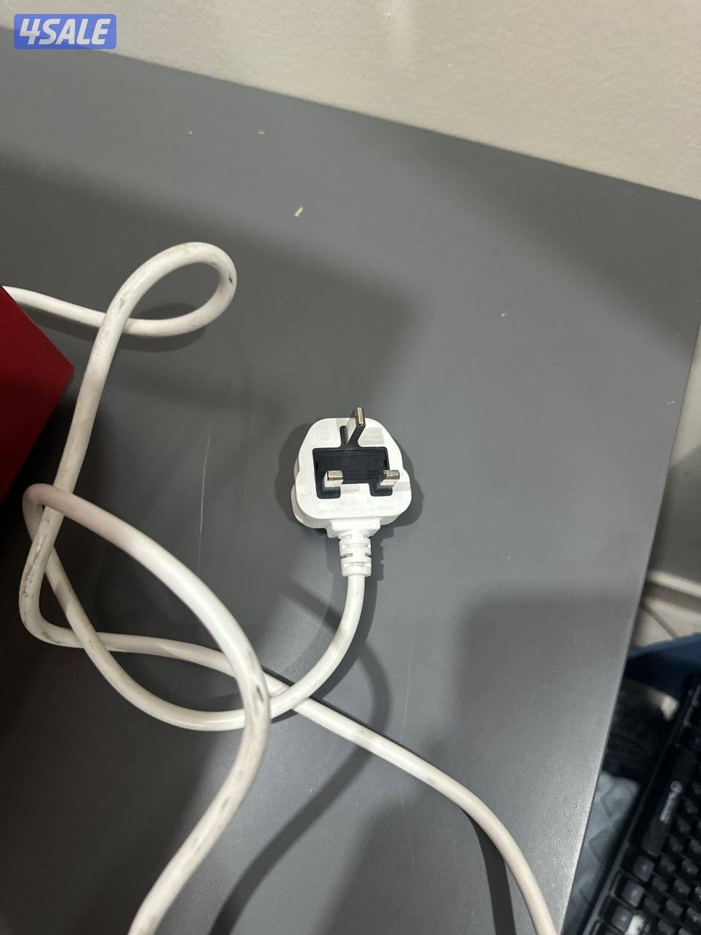 ثلاجه ميديا احمر مع فريزر داخلي9