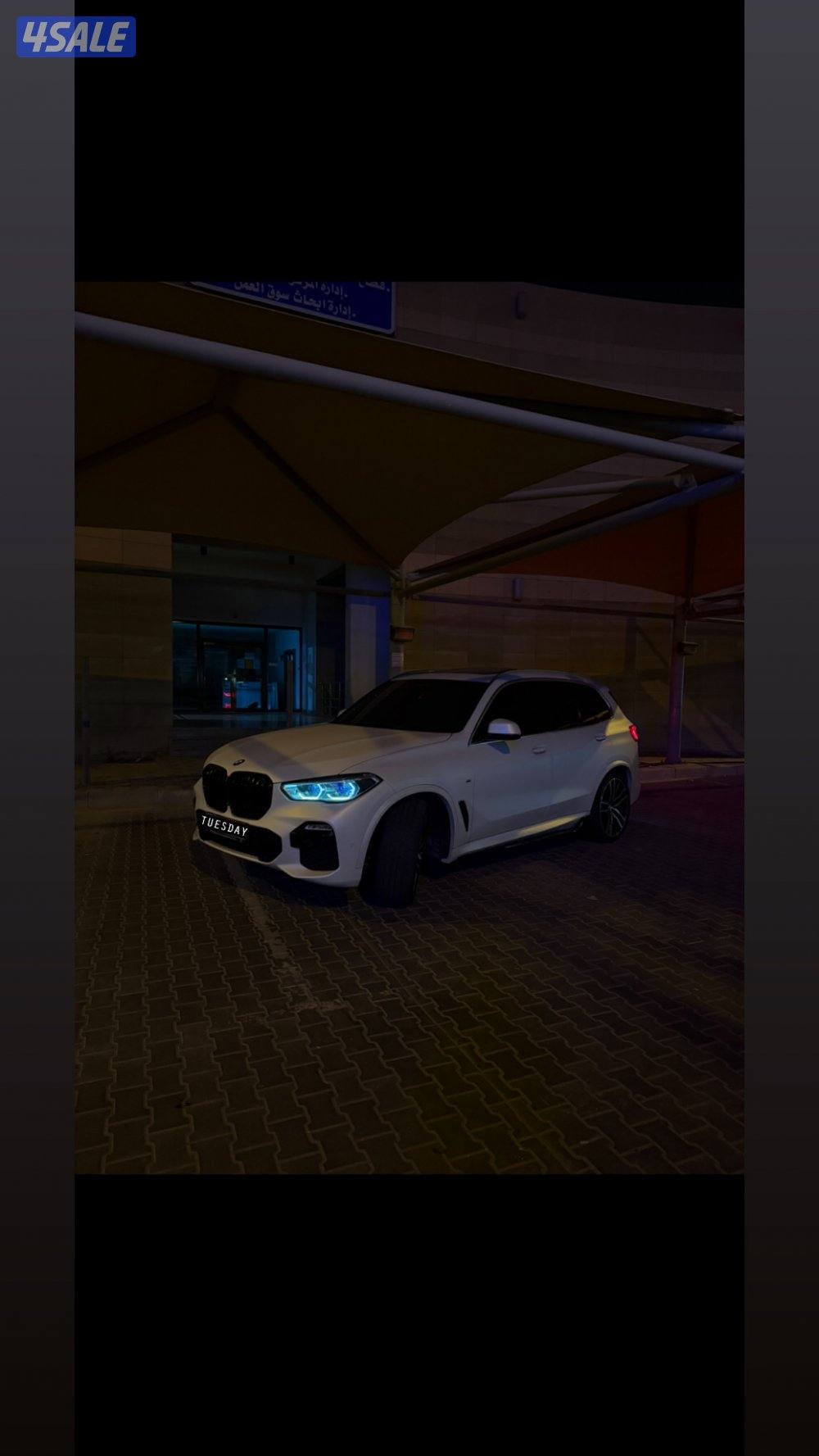 x5 50 i الفل اوبشن اعلى فئه v8 twin turboالسياره في قمة النظافه جدا ج0