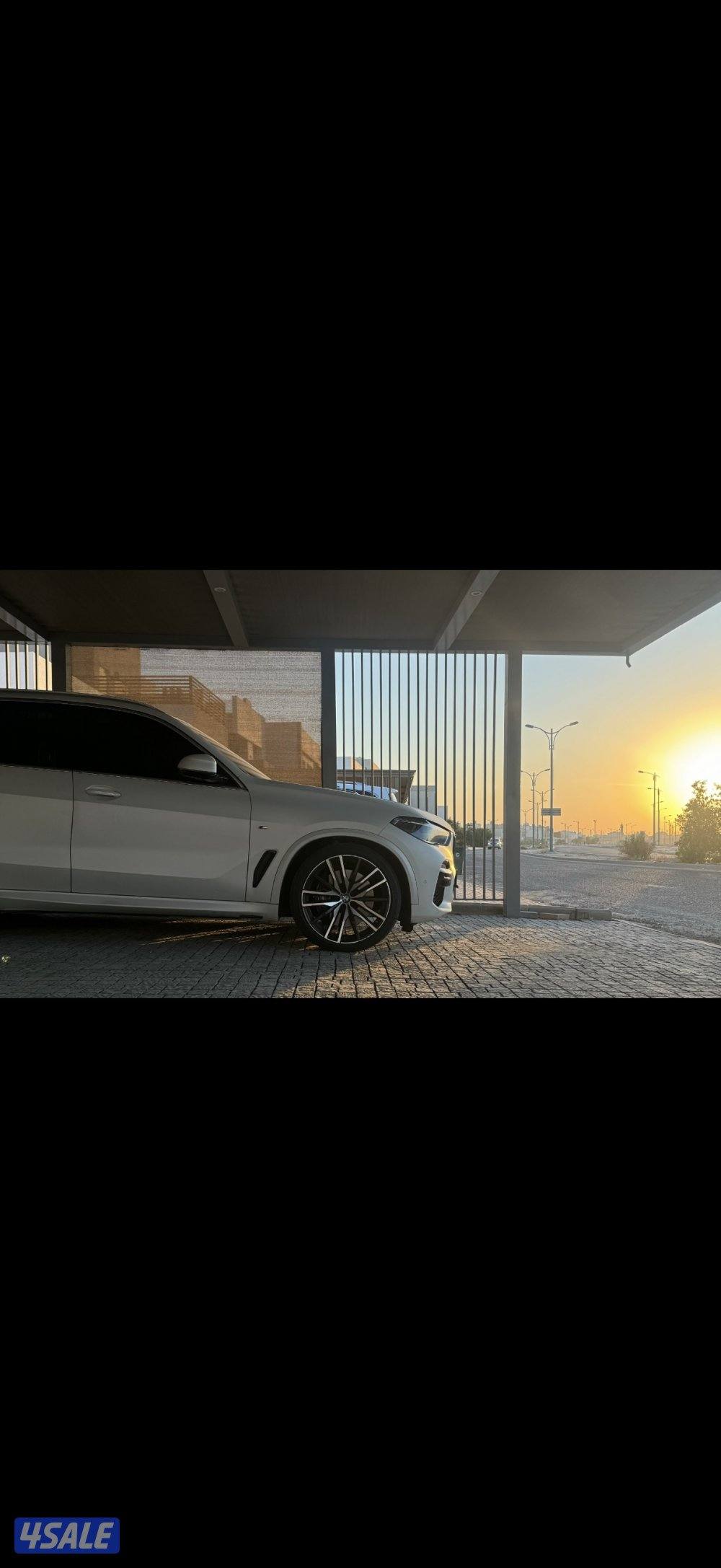 x5 50 i الفل اوبشن اعلى فئه v8 twin turboالسياره في قمة النظافه جدا ج1