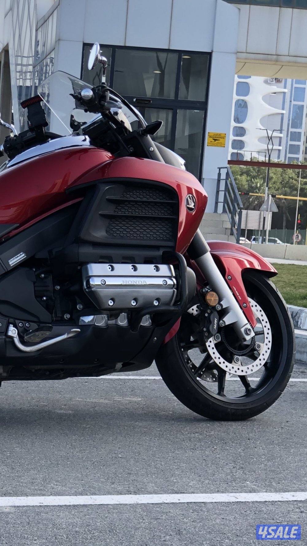 Honda goldwing 2015 الا يدور النوادر0