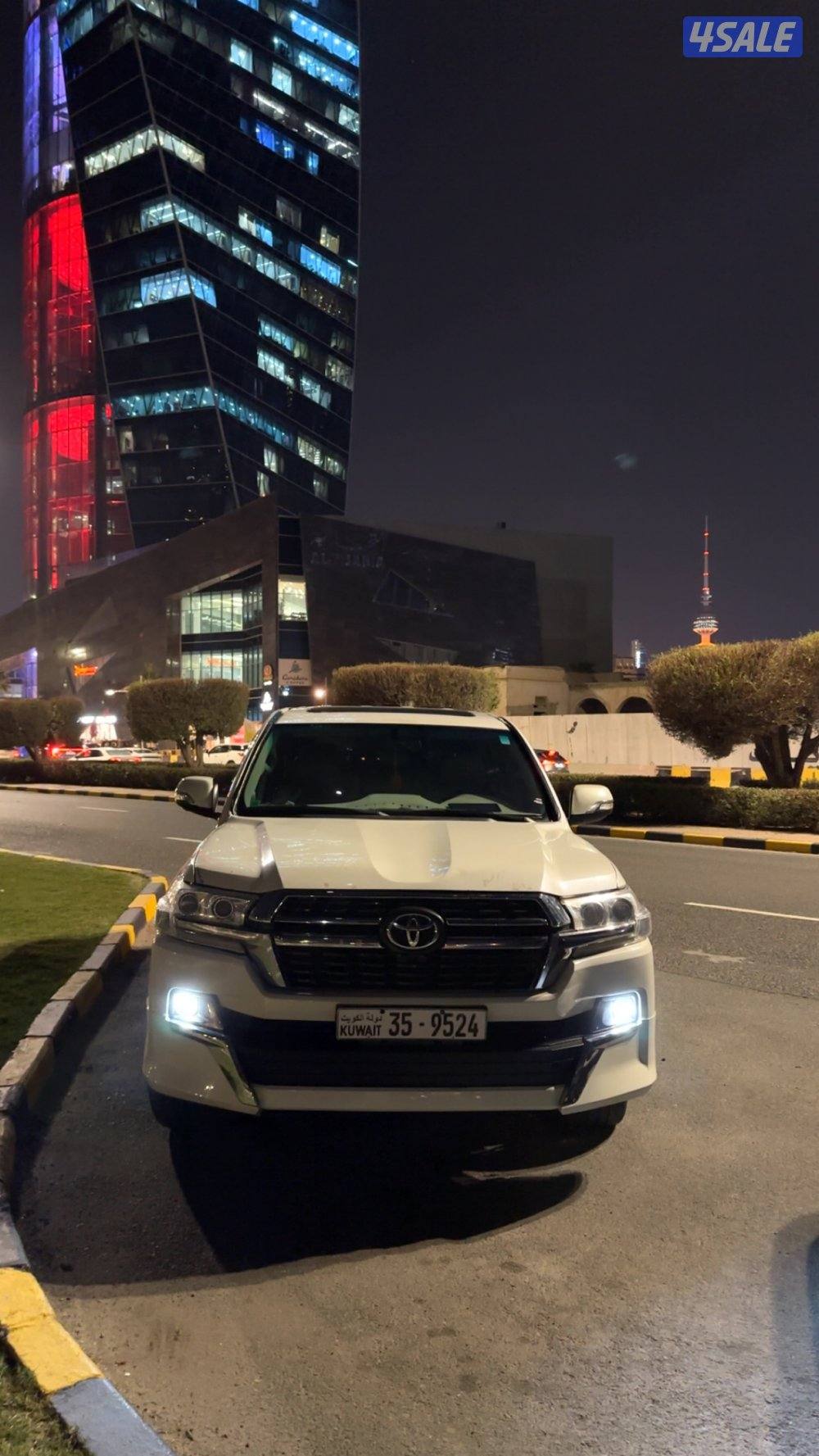 للبيع لاند vxr 2009 نظييف0