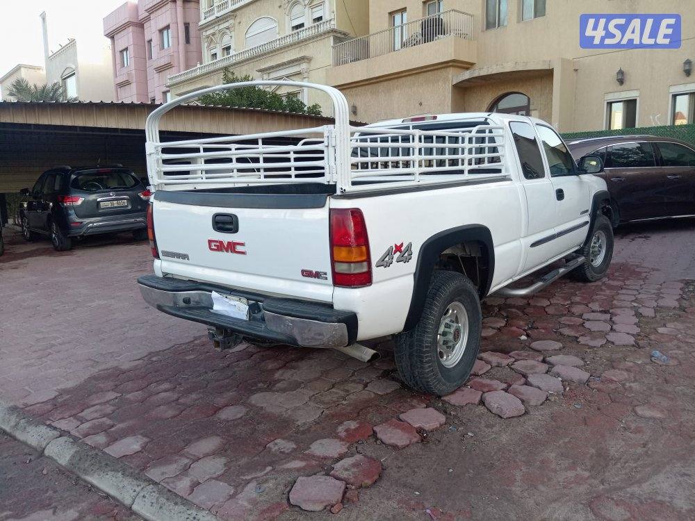 سيارة جي ام سي سيرا موديل ٢٠٠٣  صبغ وكاله بحاله ممتازه شرط الفحص4