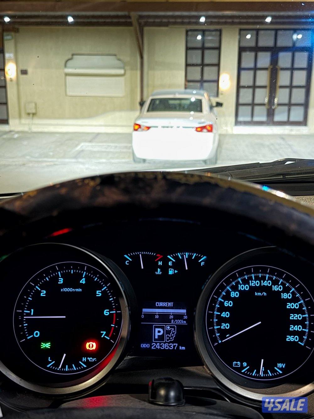 للبيع لاند موديل ٢٠١١ شرط الفحص ، ماشي ٢٤٥ الف3