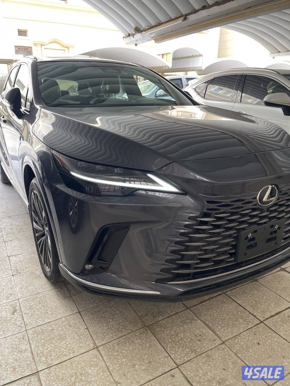 لكزس RX تسقيط     2025   للتصدير خارج الكويت أصفار4