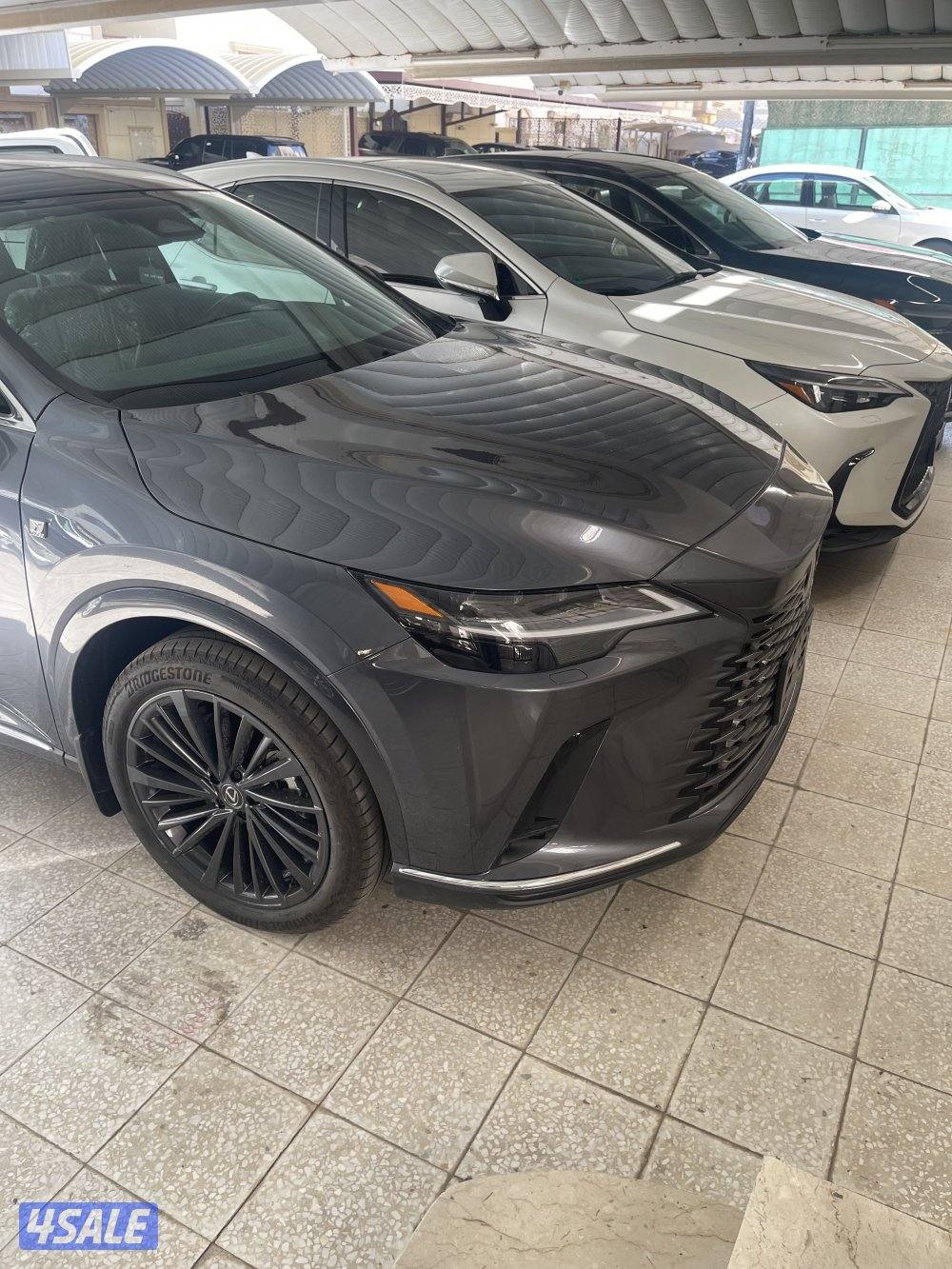 لكزس RX تسقيط     2025   للتصدير خارج الكويت أصفار14