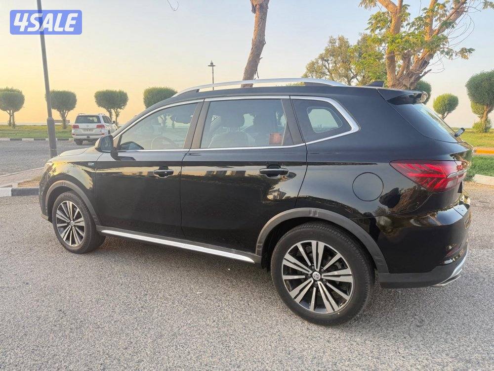 Lady Driven MG RX5 2022 Luxury8