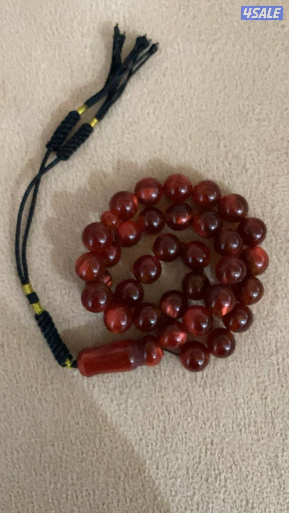 للبيع مسباح تراب كهرب اللون كرزي يلمع من الداخل وملمسه ليّن0