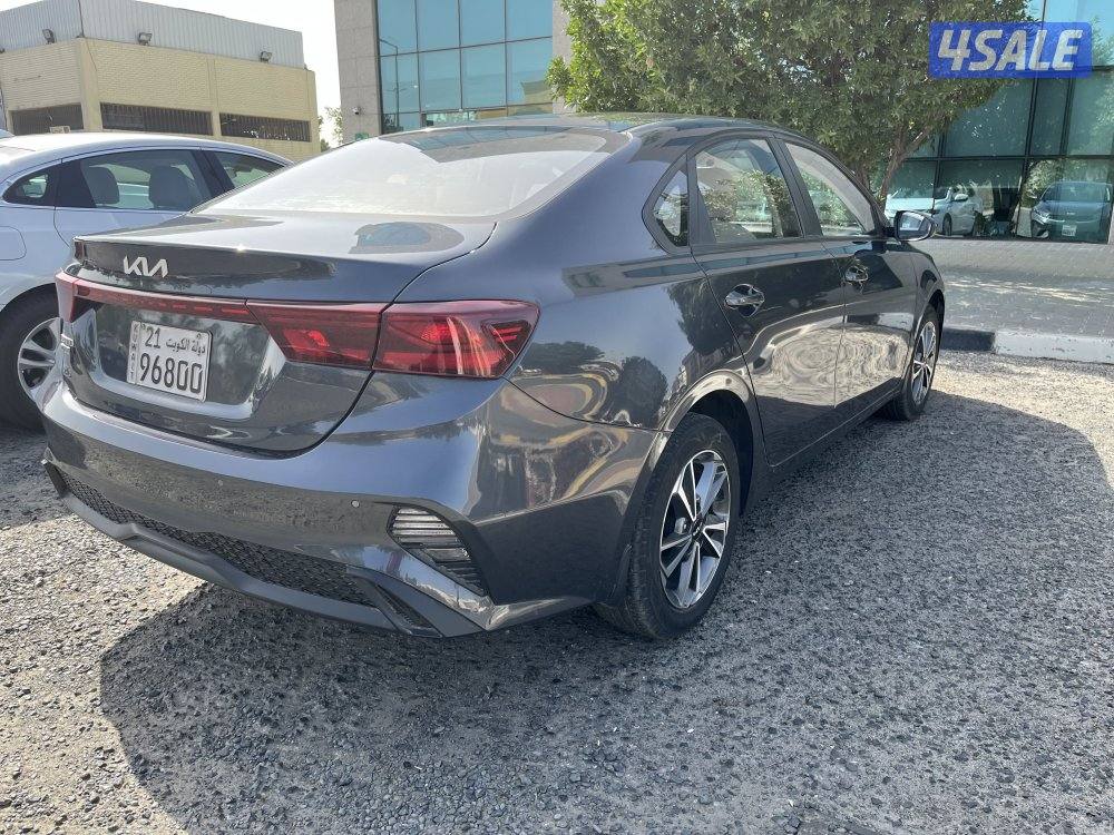 كيا سيراتو 20235
