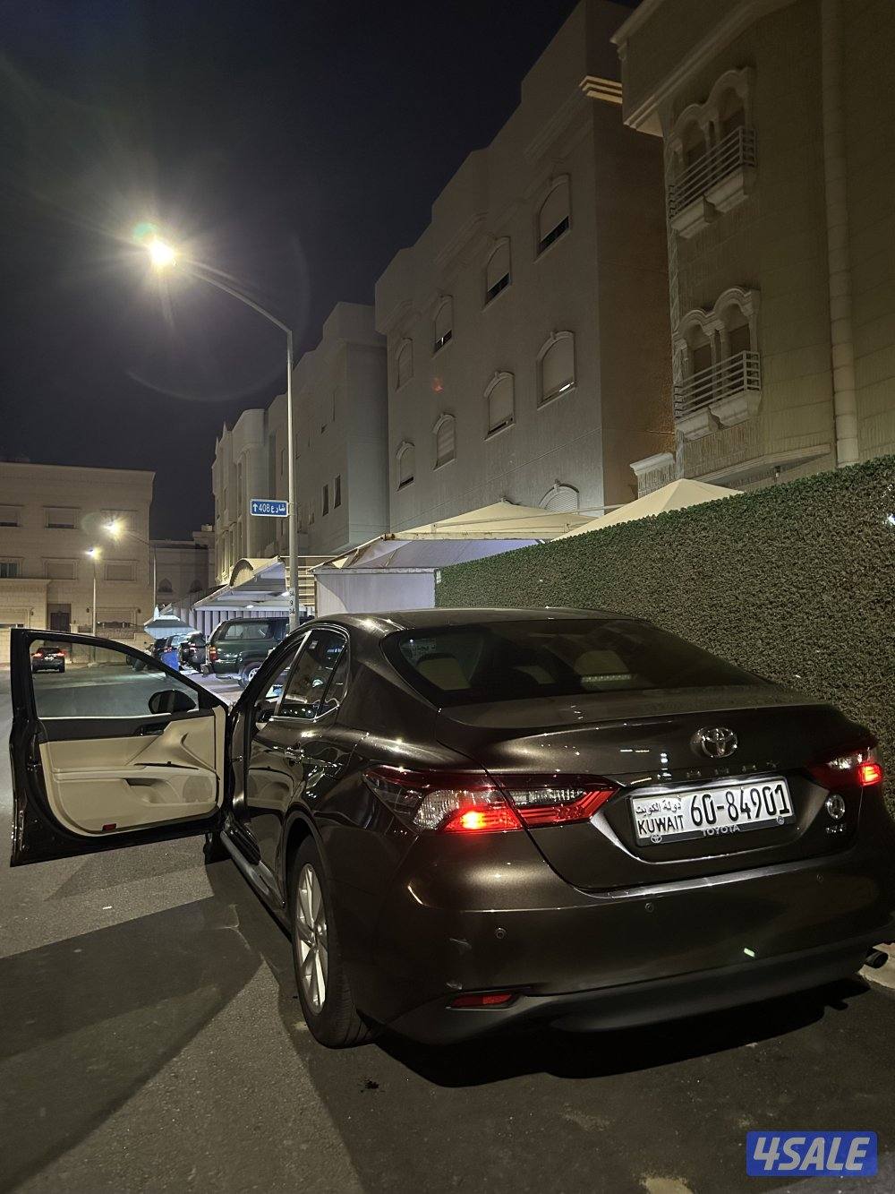 للبيع كامري 2023 GLE1