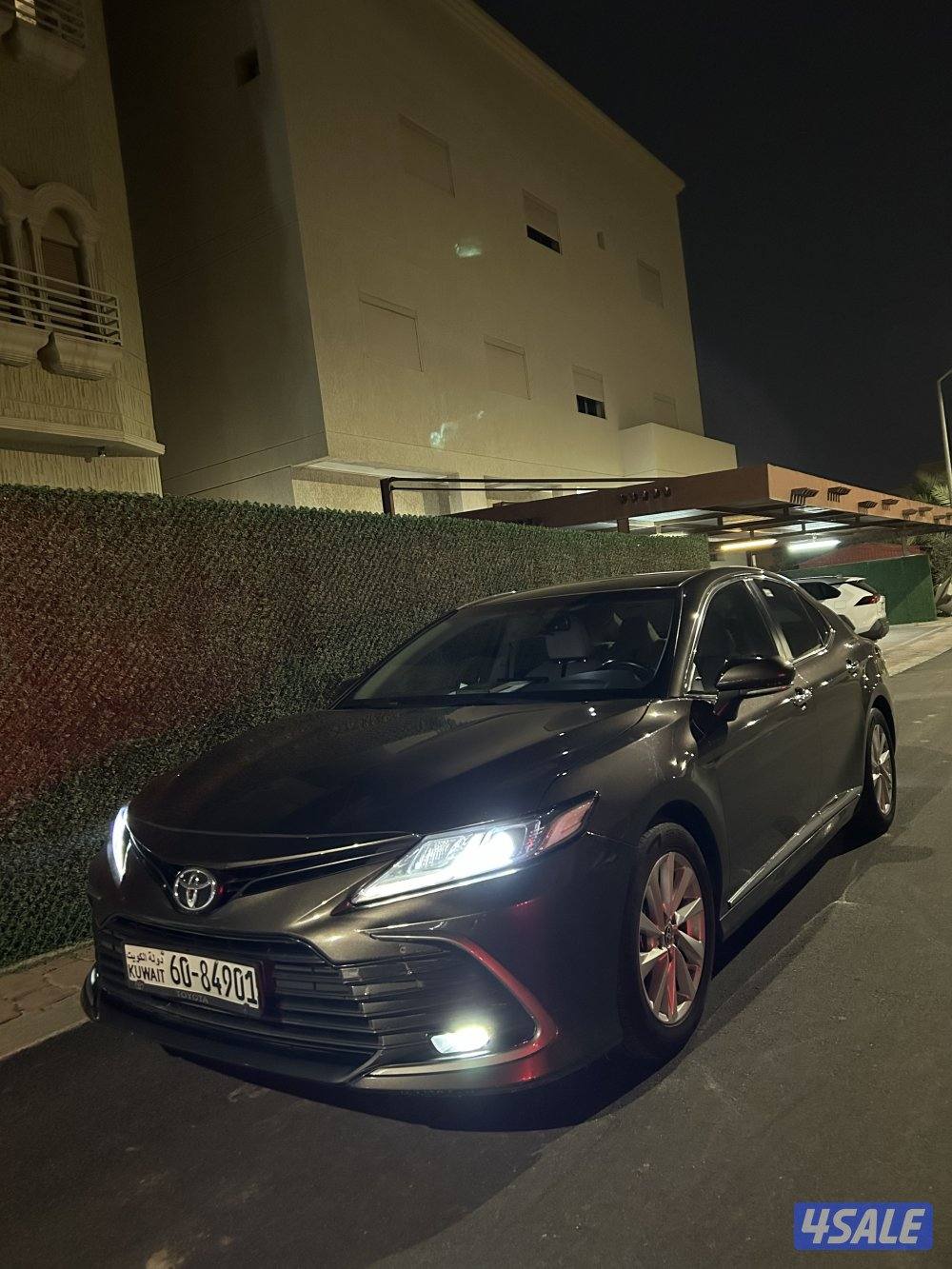 للبيع كامري 2023 GLE4