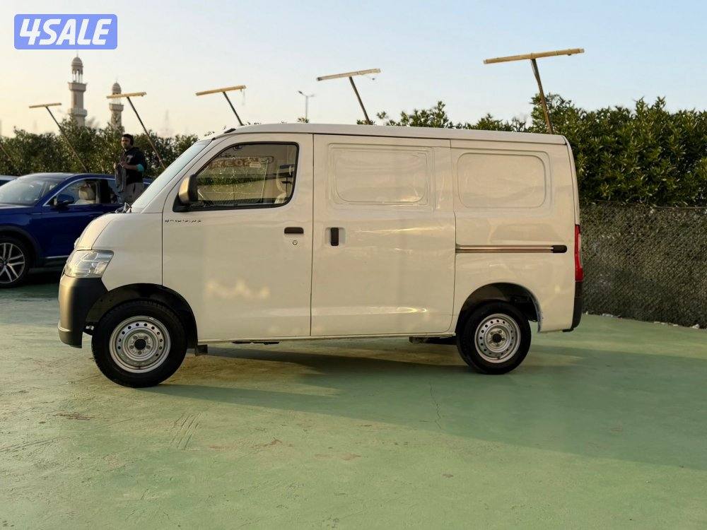 للبيع تيوتا 20237