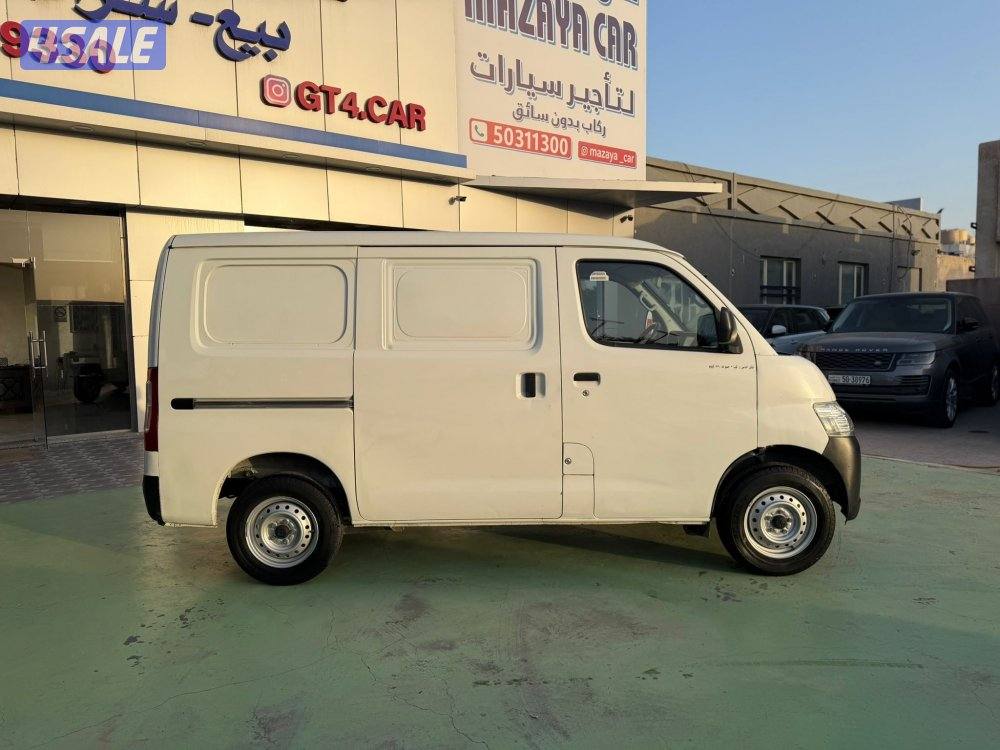 للبيع تيوتا 20238