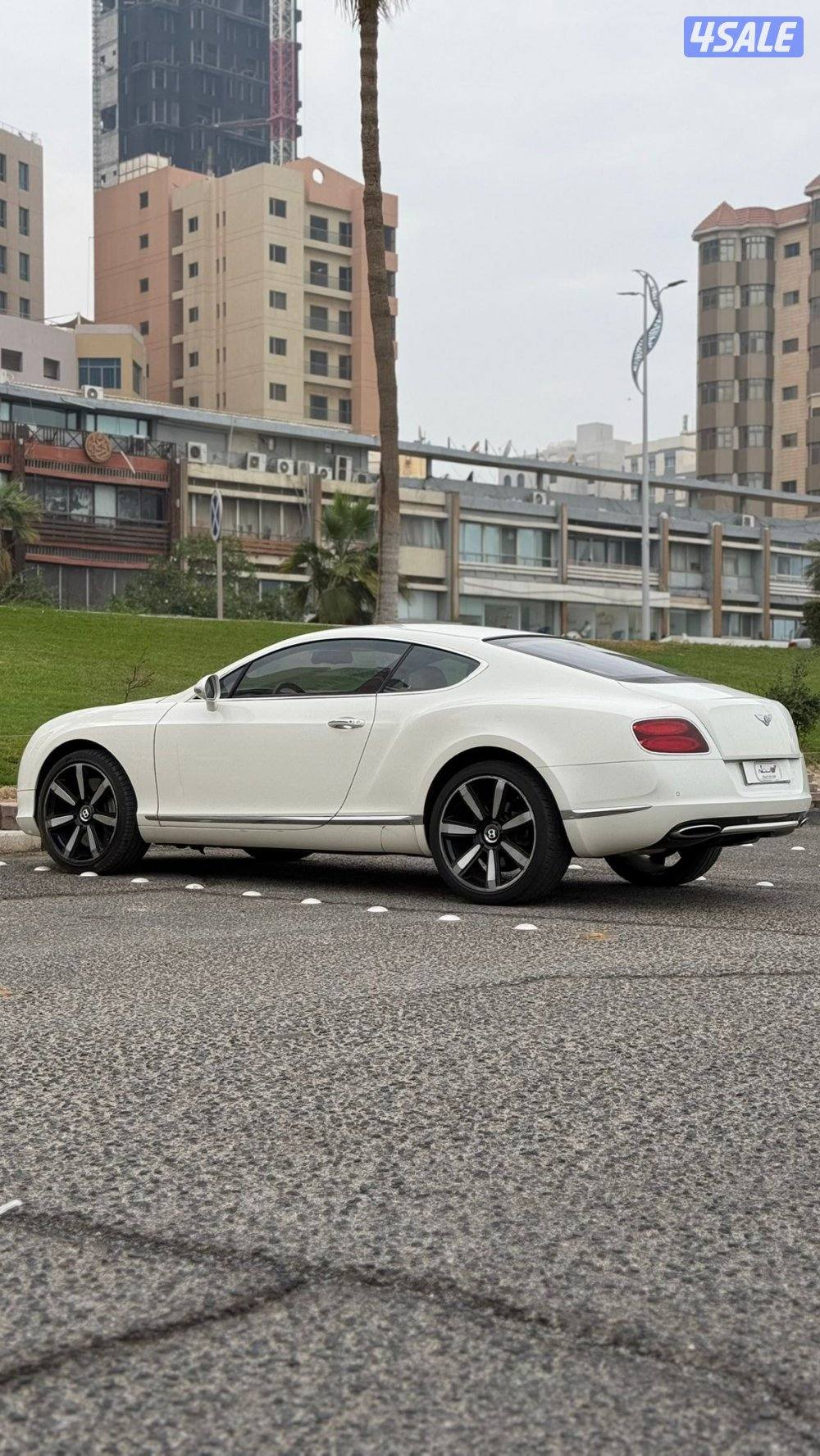 بنتلي كونتيننتال GT موديل 2012 //12 سلندر5