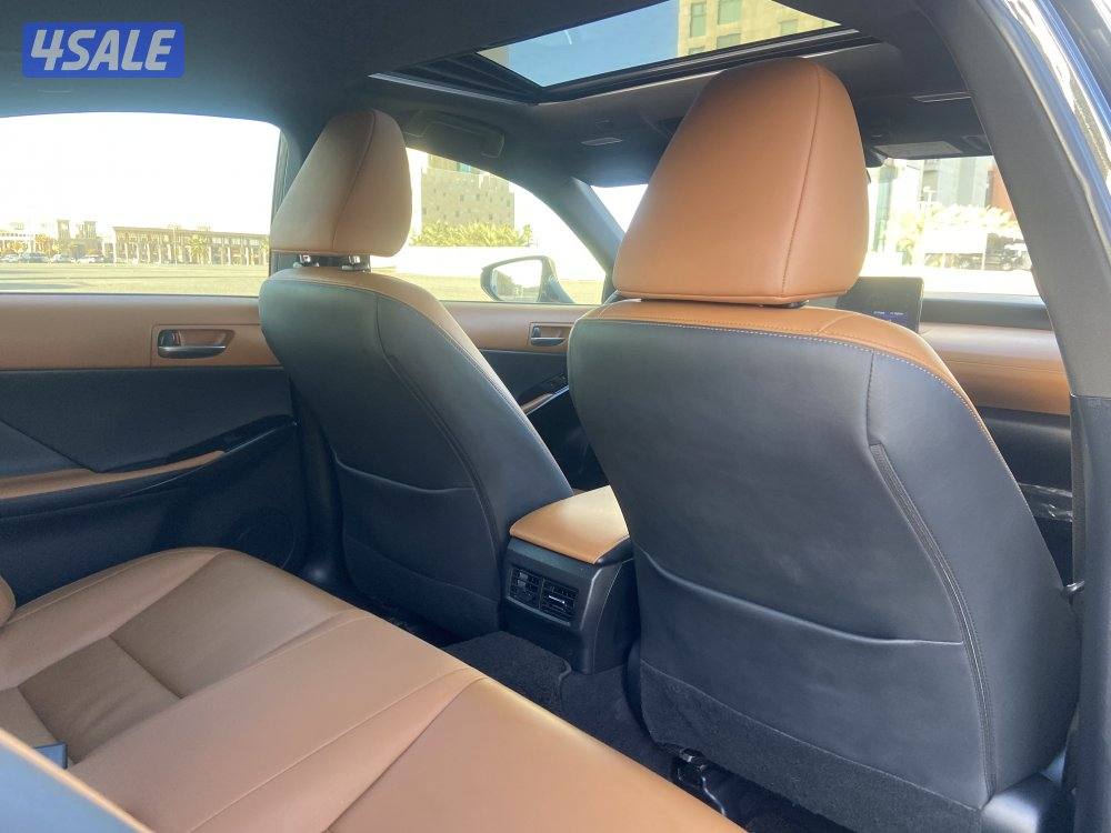 لكزس IS300 موديل 2021 الشكل الجديد_صبغ الوكاله7