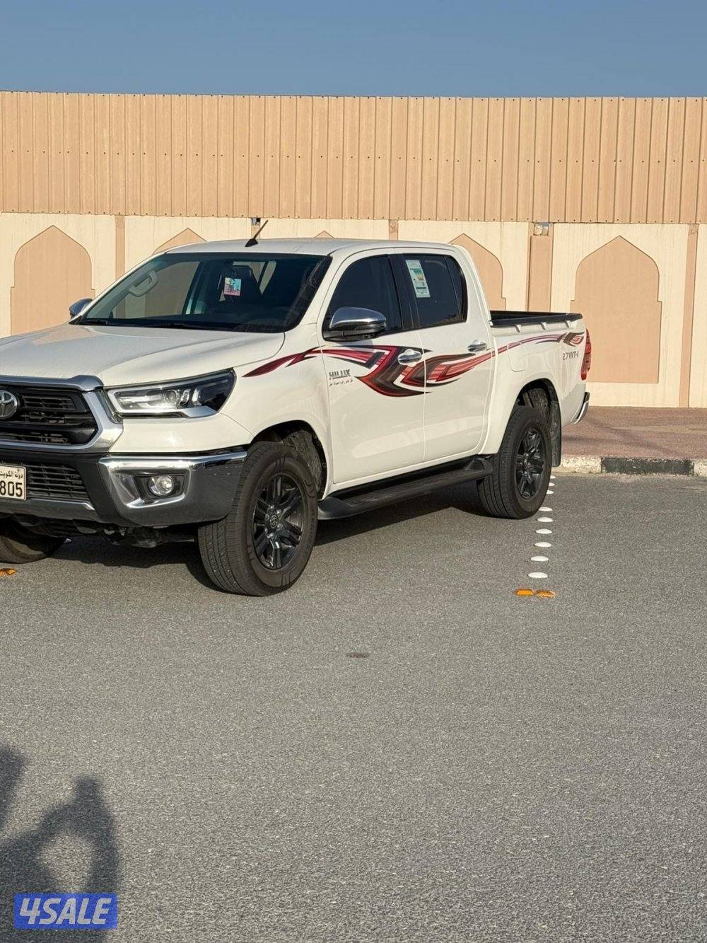 تويوتا هايلكس دبل – قير عادي – موديل 20234