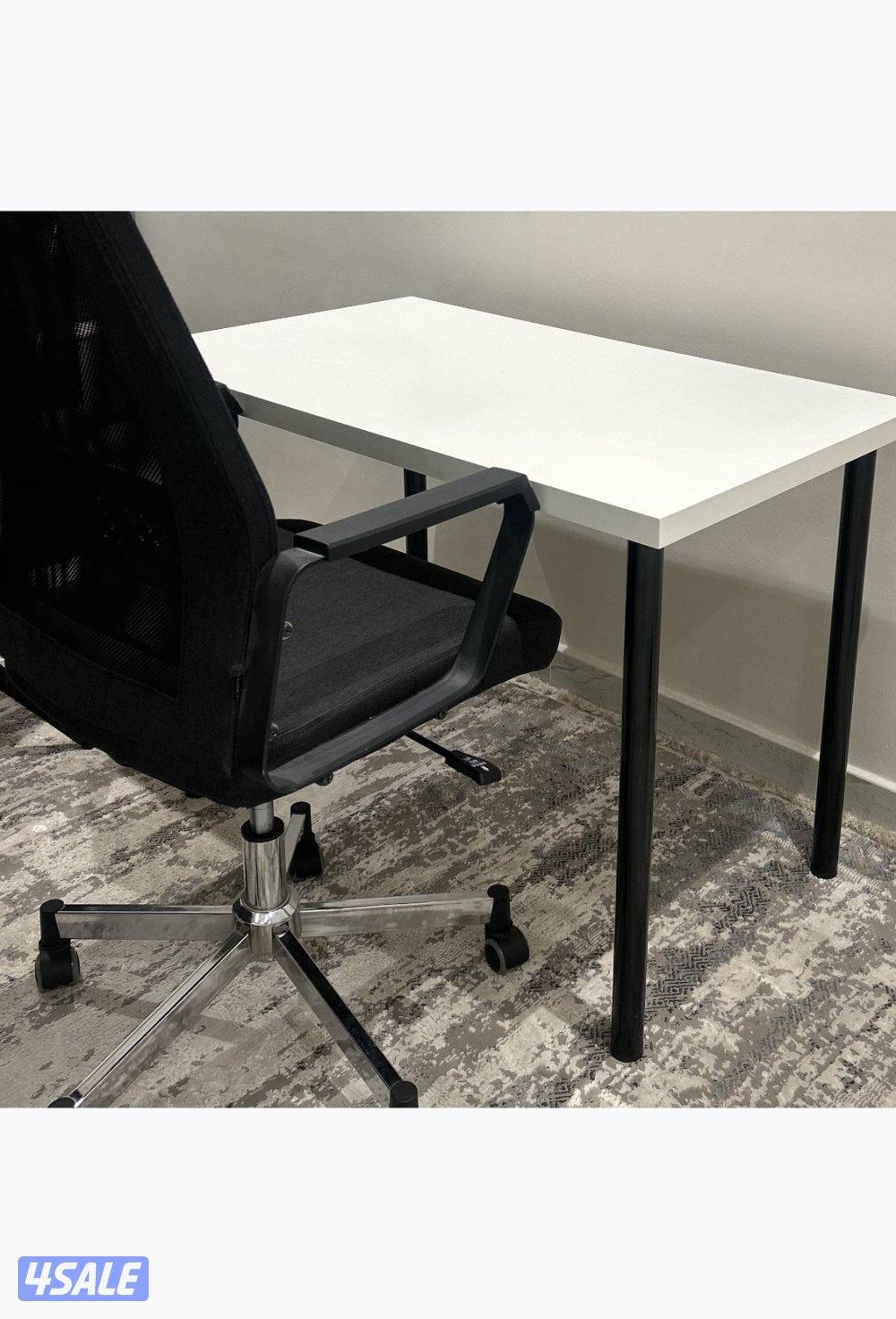 طاولة ايكيا و كرسي0