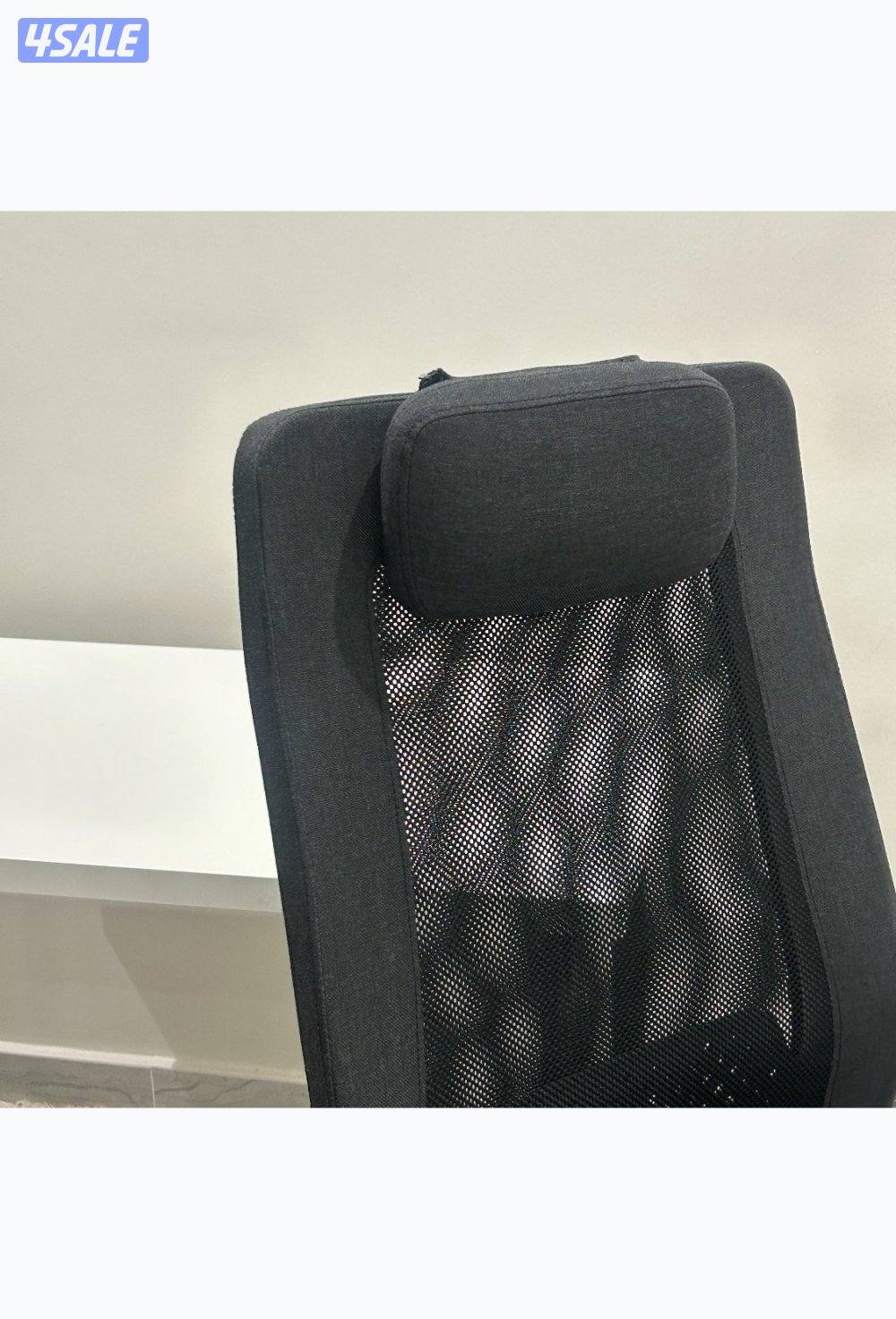 طاولة ايكيا و كرسي2