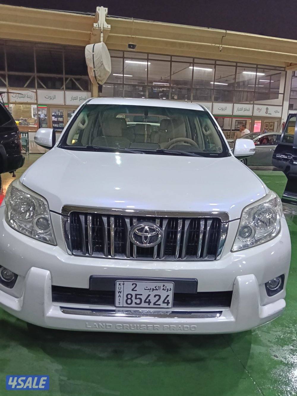 برادو 2011 كامل المواصفات ما عدا فتحة السقف11