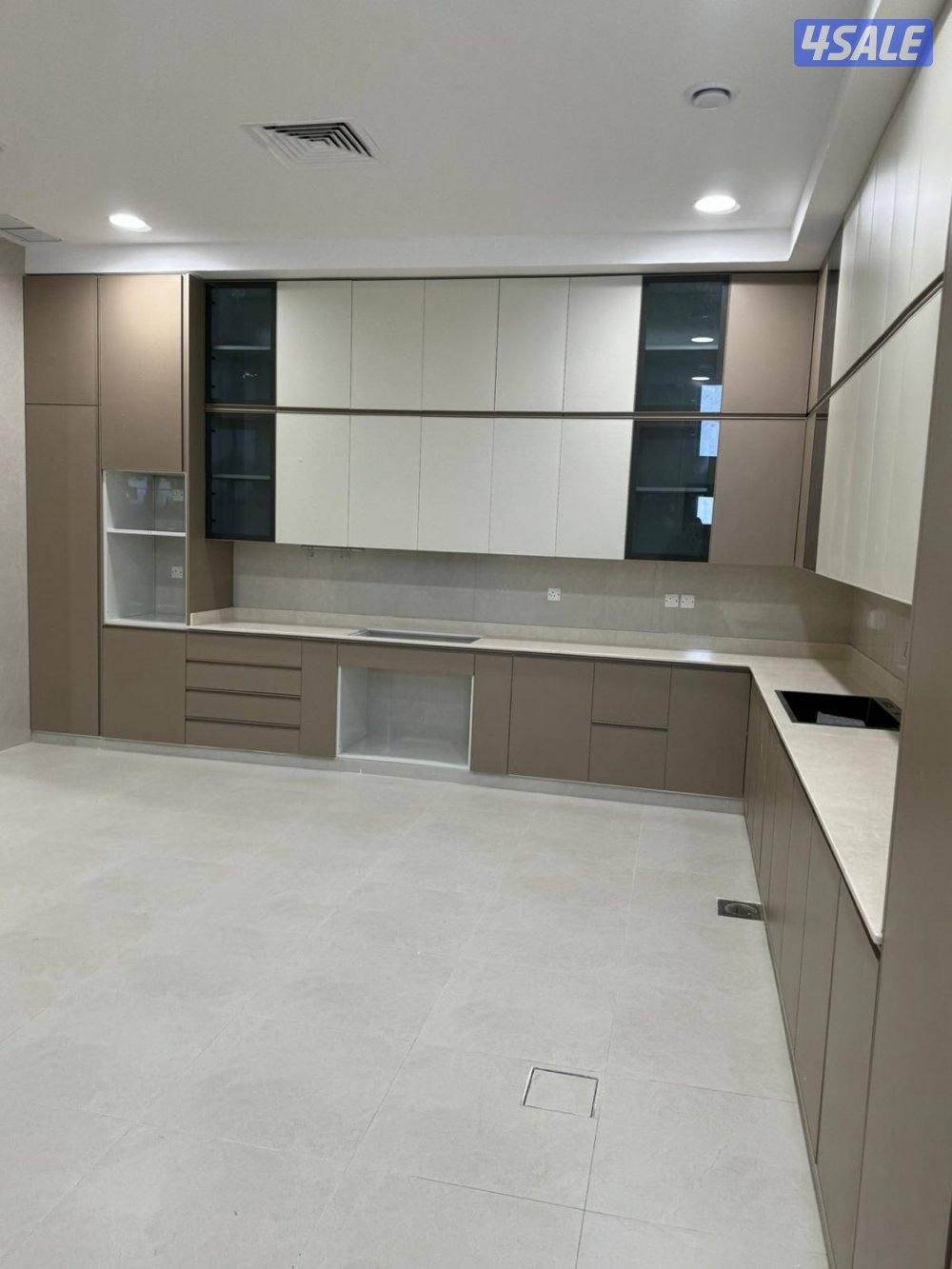 فني مطابخ الالمنيوم والخشب3