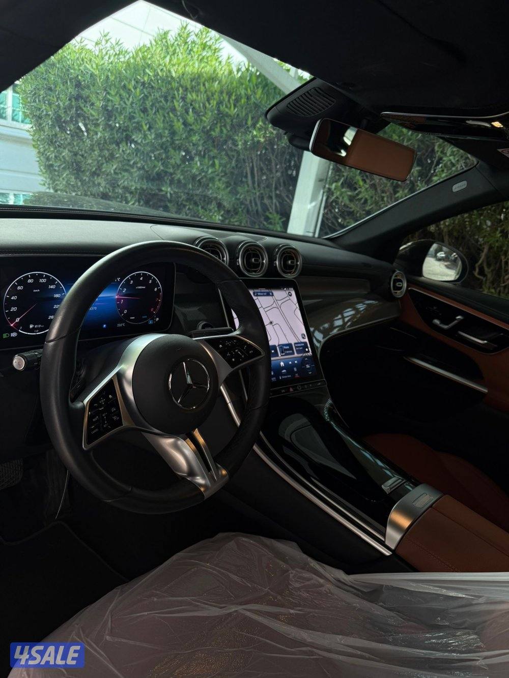 مرسيدس GLC موديل ٢٠٢٤. ماشي 38000 لون رمادي غامج4