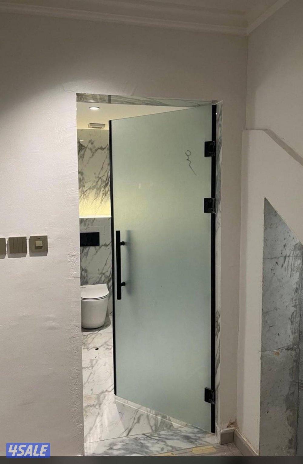 مرايا الخليجية للزجاج ومرايا والدرابزين الزجاجي0