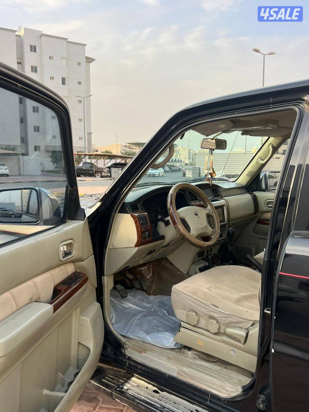 للبيع فتك 2003مجدد 2008 بالكامل داخل وبرا0