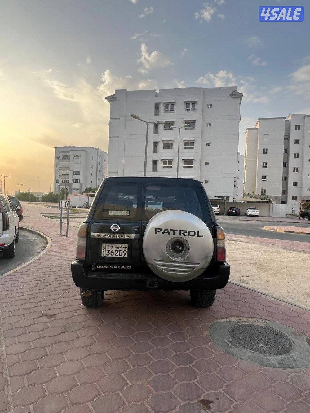 للبيع فتك 2003مجدد 2008 بالكامل داخل وبرا3