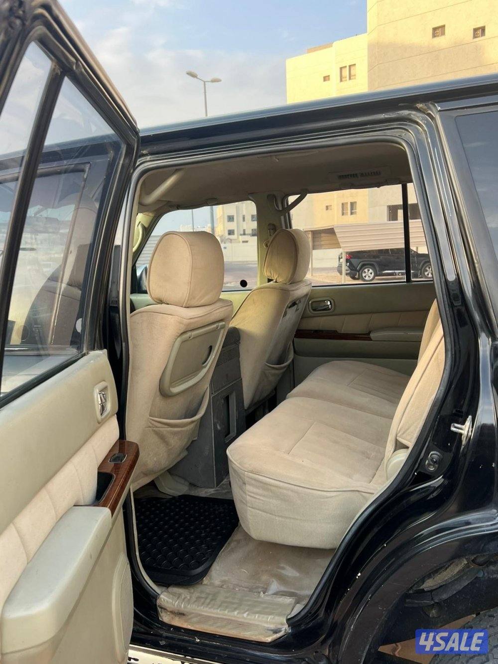 للبيع فتك 2003مجدد 2008 بالكامل داخل وبرا4