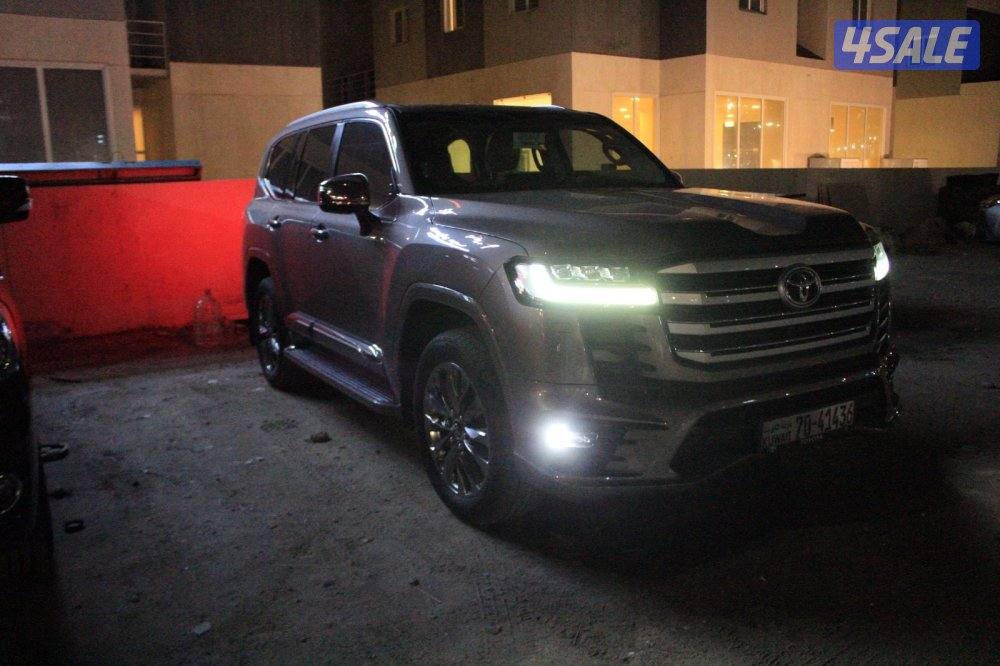 Land Cruiser 2023 vx bronze 31.000km2