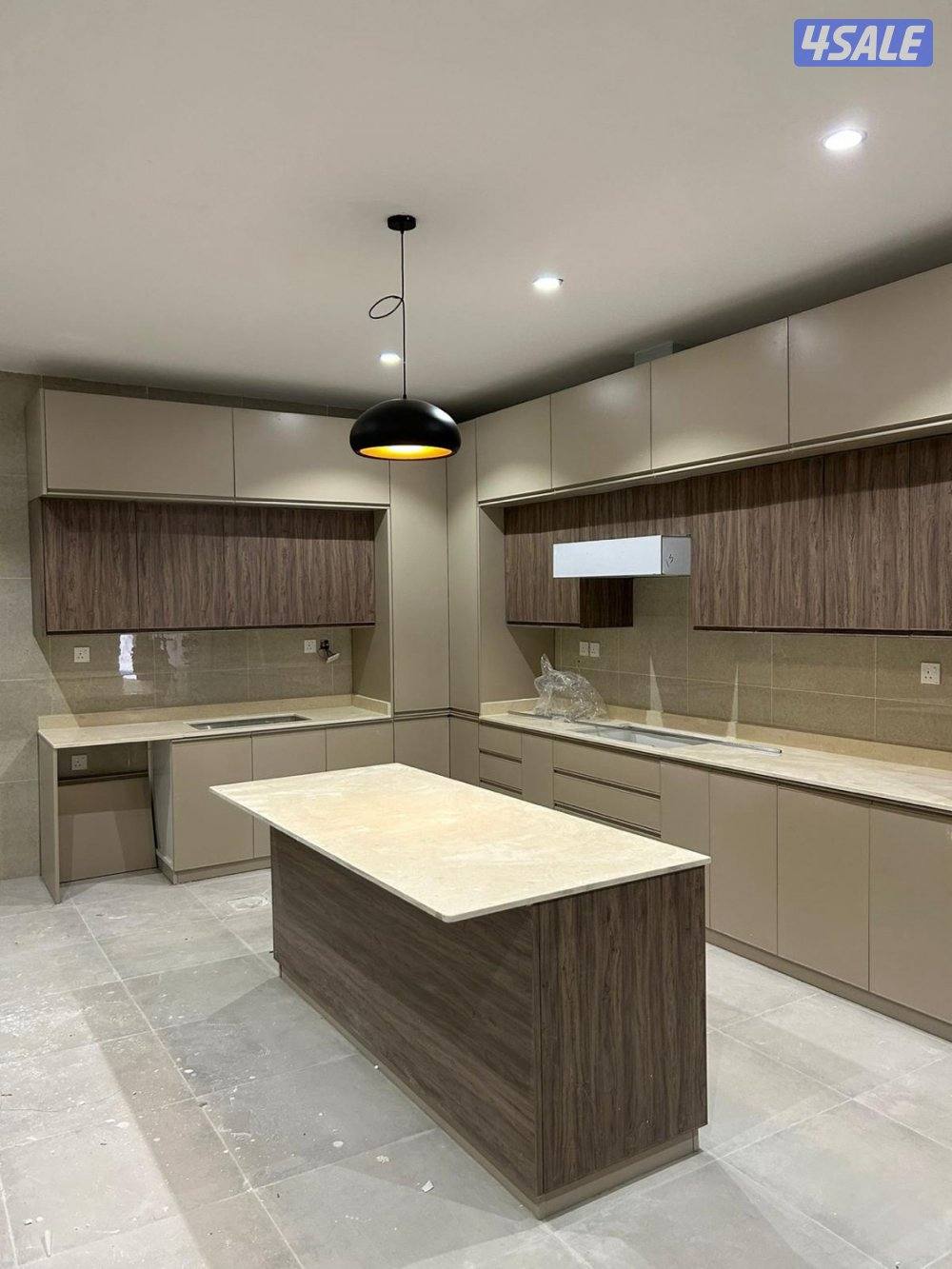 فني مطابخ الالمنيوم والخشب/وأبواب ودرايش الألمنيوم2