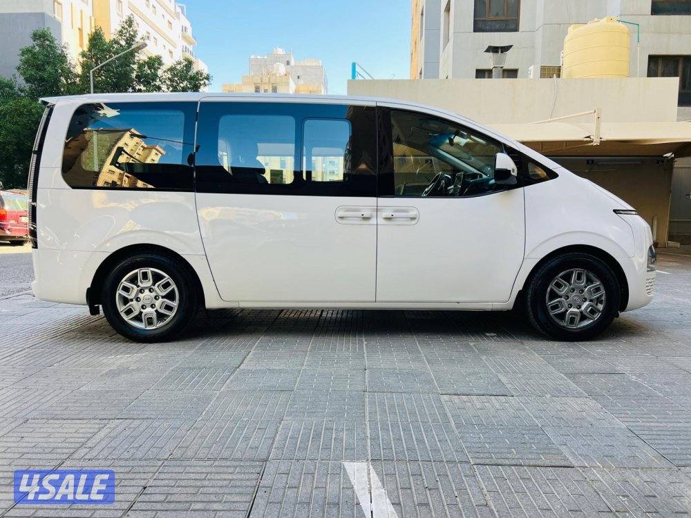 للبيع هيونداي ستاريا ٢٠٢٤ صبغ الوكالة4