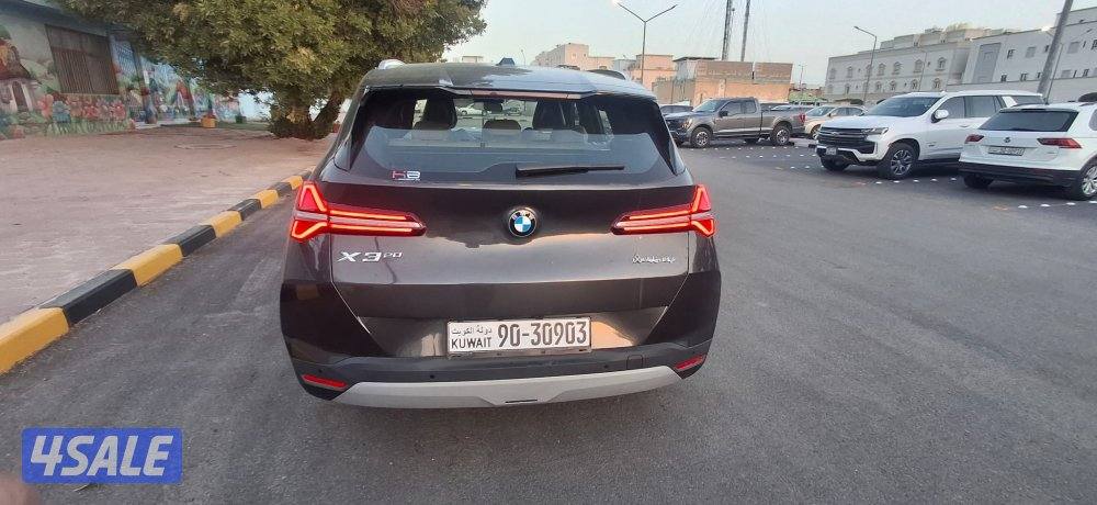 جيب بي أم دبليو X3 - الشكل الجديد - 2025 - أسود - ماشي 12. ألف0