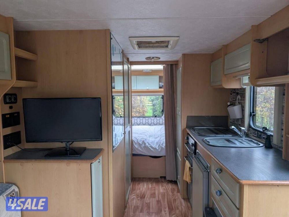 للبيع كرفان موديل 20064