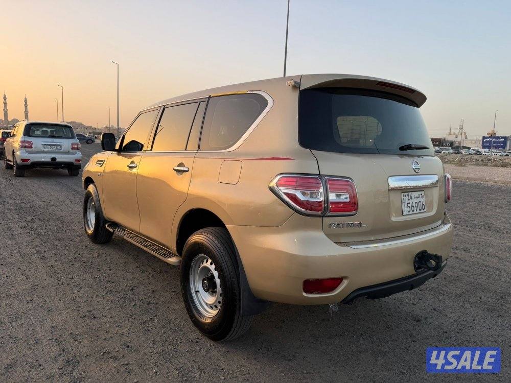 باترول 2015 قير عادي مجهز كامل2