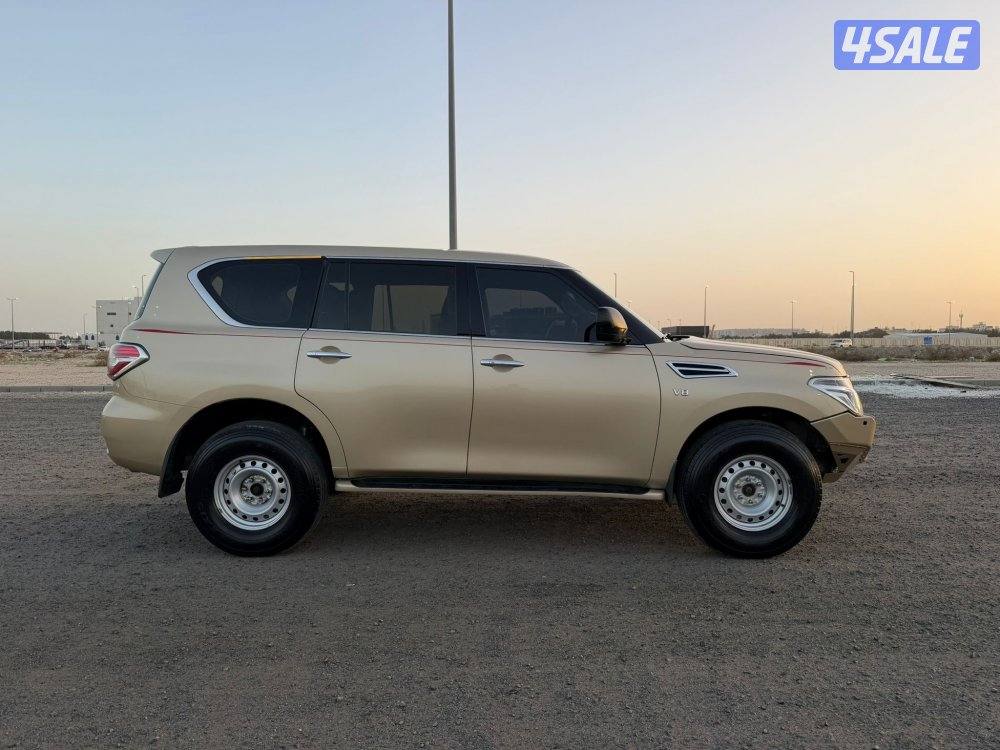 باترول 2015 قير عادي مجهز كامل4