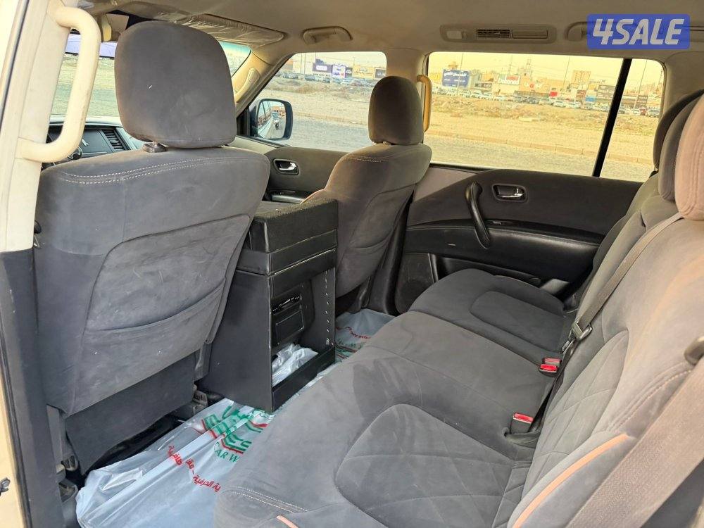 باترول 2015 قير عادي مجهز كامل7