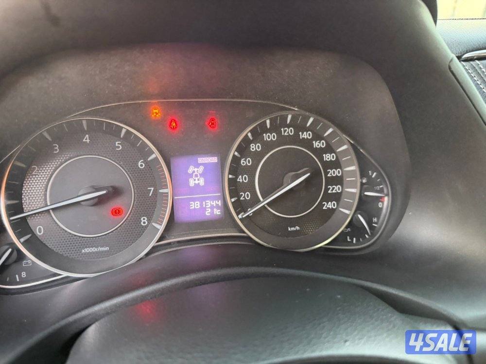 باترول 2015 قير عادي مجهز كامل8