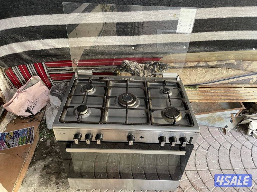 فرن شبه جديد بسعر طيب ويجمل دش سوم وشيل2