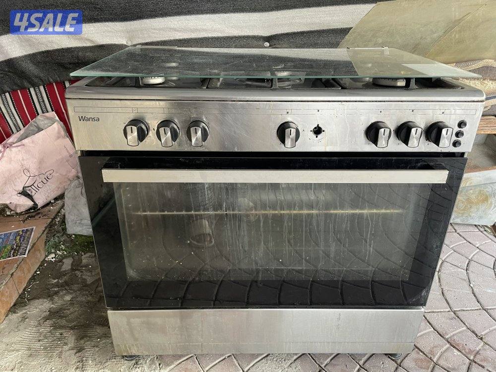 فرن شبه جديد بسعر طيب ويجمل دش سوم وشيل3