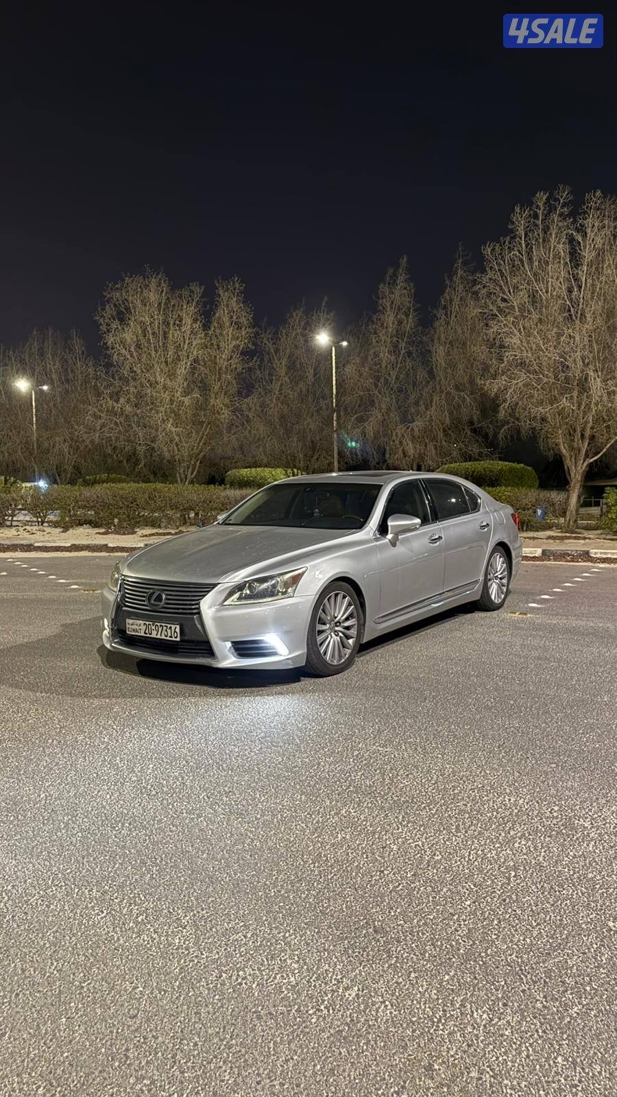 للبيع او بدل لكزس ls460L vip0