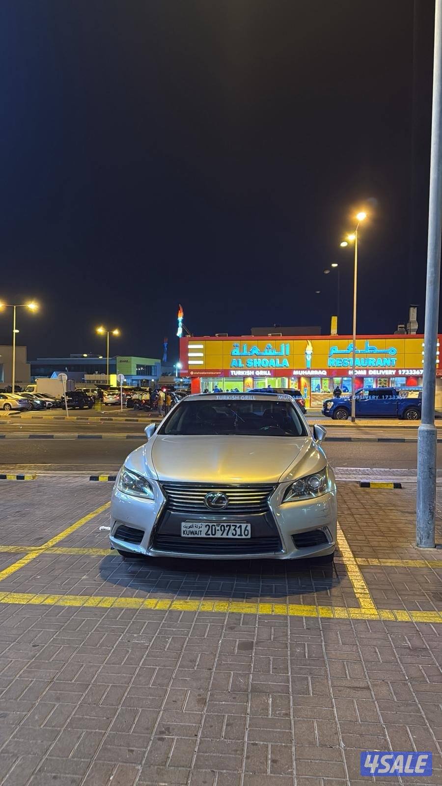 للبيع او بدل لكزس ls460L vip2