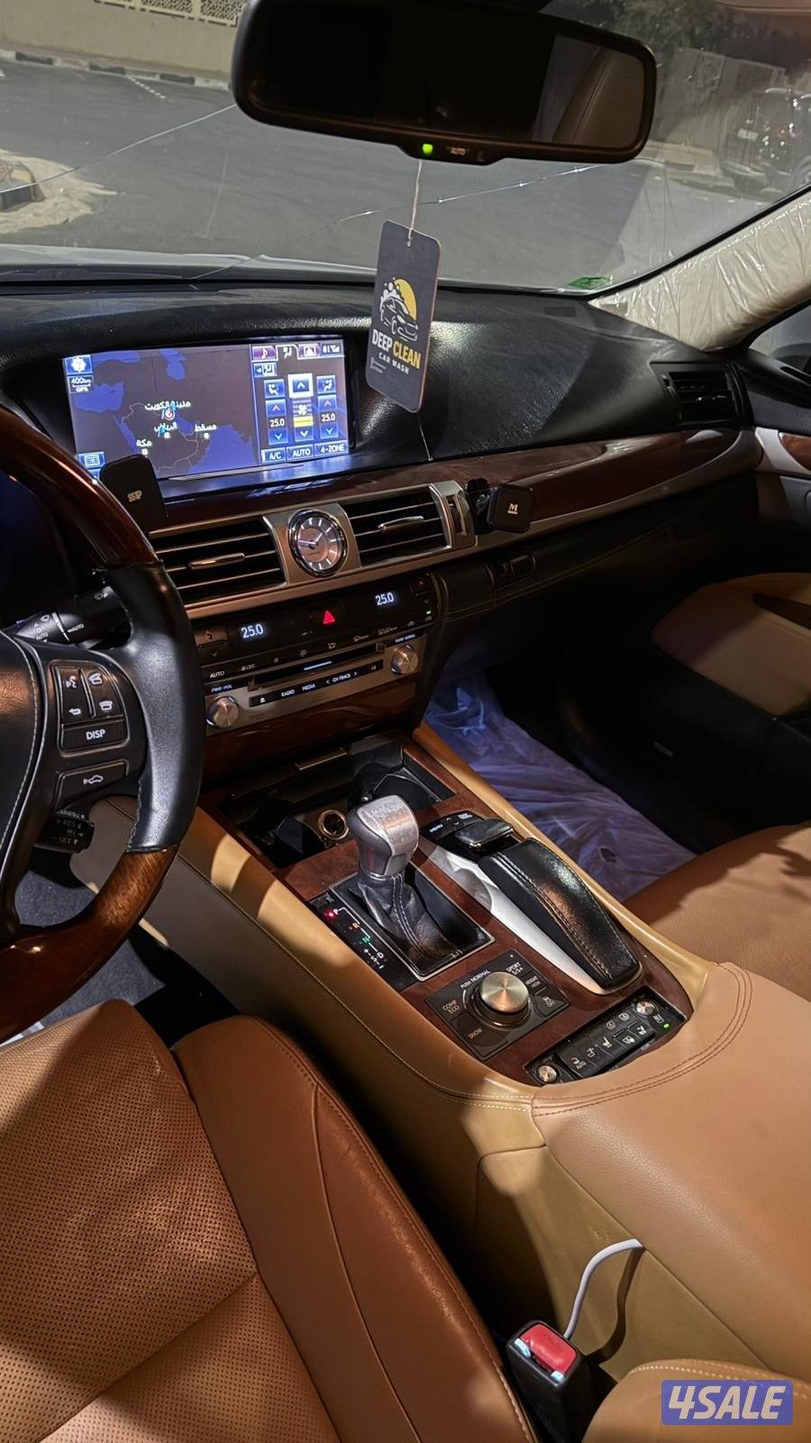 للبيع او بدل لكزس ls460L vip5